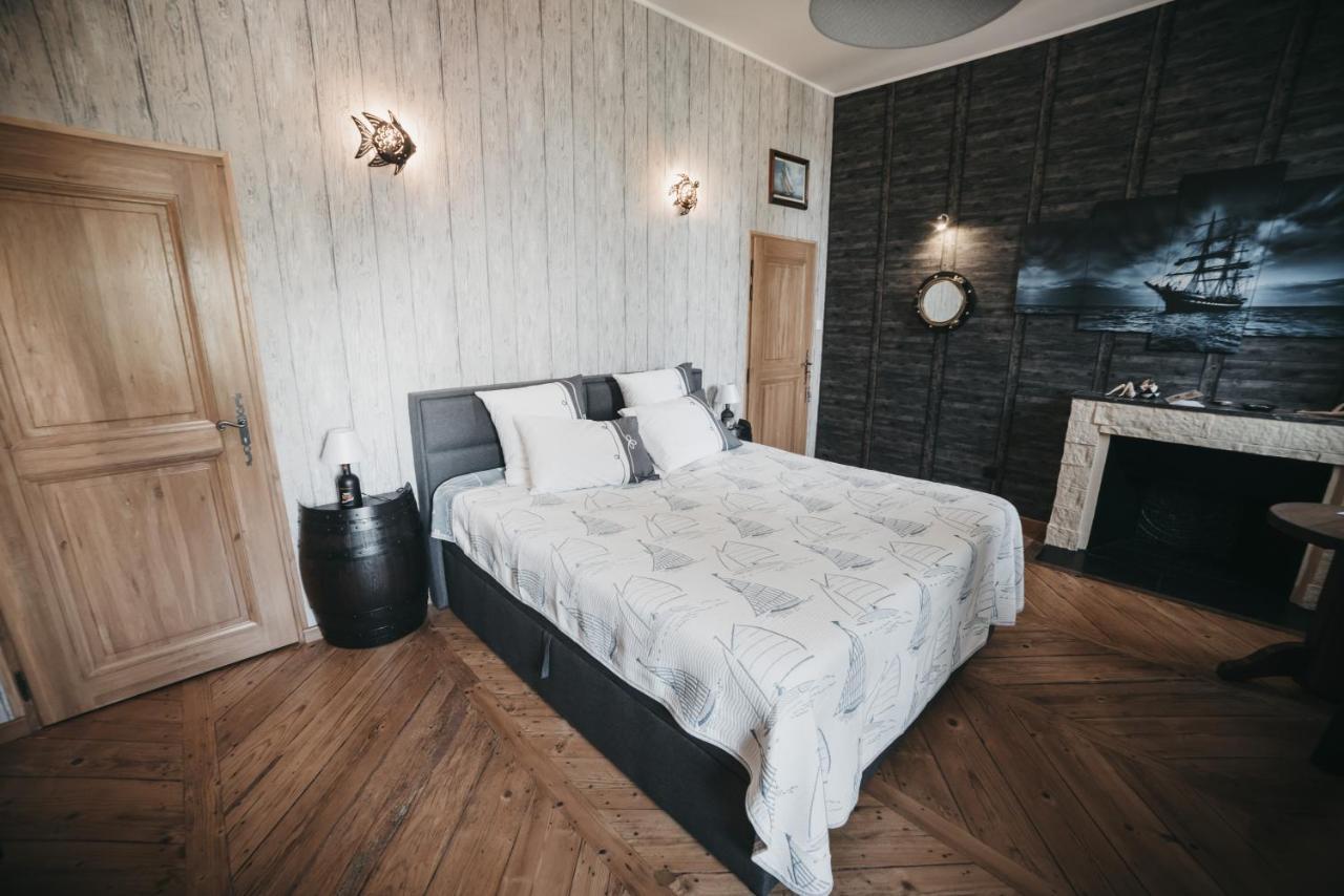 Manoir Le Refuge Bed and Breakfast Rechicourt-le-Chateau Exteriör bild
