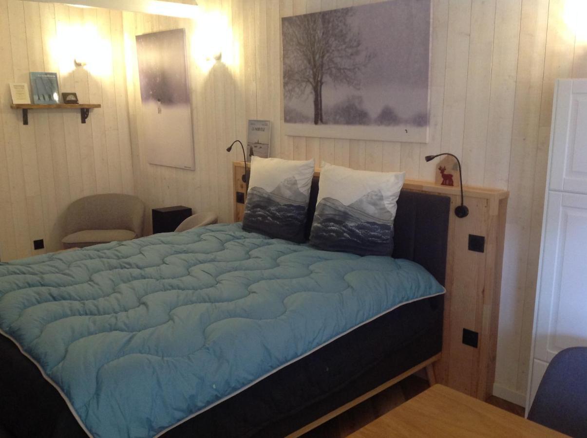 Manoir Le Refuge Bed and Breakfast Rechicourt-le-Chateau Exteriör bild